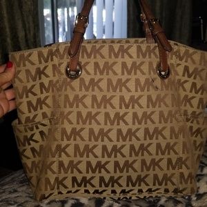 Authentic Michael Kors purse